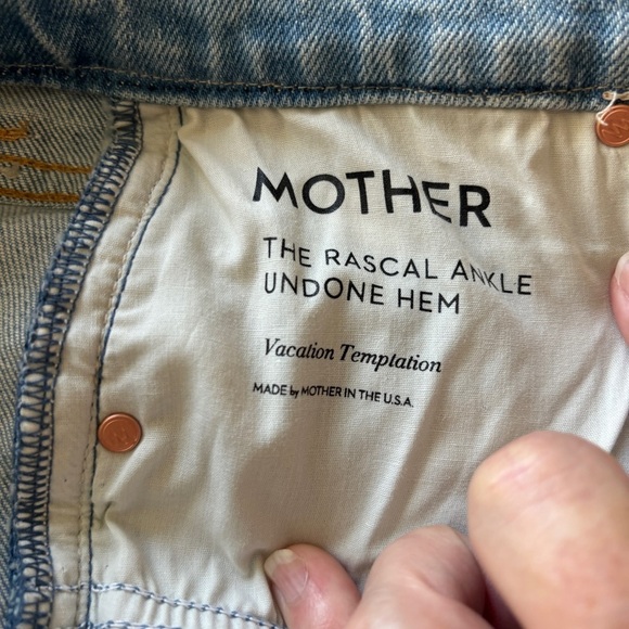 BUNDLE Mother Jeans The Rascal Ankle (blue) & The Insider Crop Step Fray (white) - Picture 6 of 16